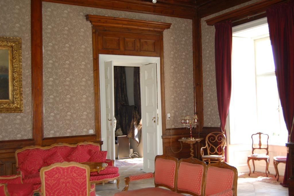 Gaestehaus Schloss Aschach Ашах-ан-дер-Донау Экстерьер фото